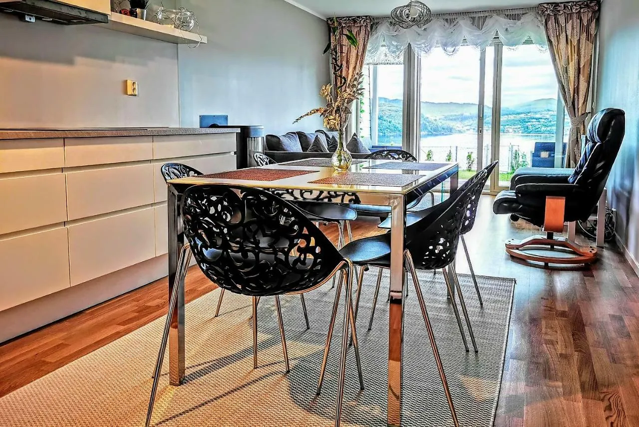 Bjornestrand Fjordside View Bergen Apartment